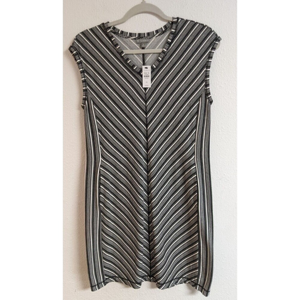 NWT~ T by Talbots Black White Striped Knit V Neck Dress Size Petite Small
